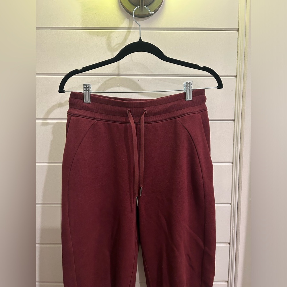Lululemon scuba sweatpants size 6